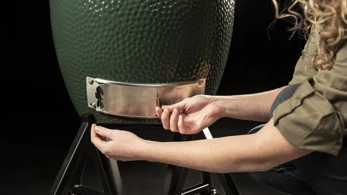 Заслонка нижняя металлическая для грилей Big Green Egg M-L 104045 - изображение 4